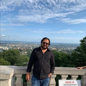 Meet your Posher, Malik